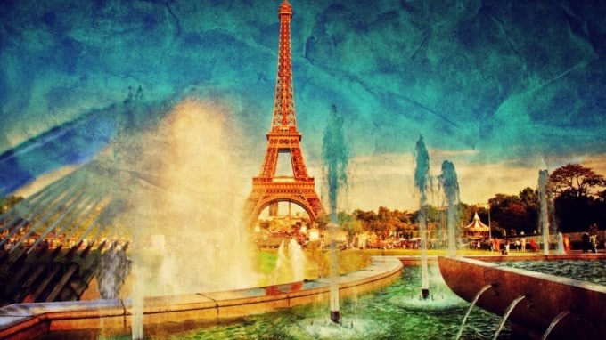 <strong>પેરિસ, ફ્રાંસ</strong><br>પેરિસને પ્રેમનું શહેર કહેવામાં આવે છે. રોમાંસની રાજધાની ગણાતું આ સ્થળ યુગલો માટે એક સ્વપ્ન સમાન બની શકે છે. સદીઓથી, પેરિસના એફિલ ટાવરને શ્રેષ્ઠ રોમેન્ટિક સ્થળ માનવામાં આવે છે, જ્યાં તમે તમારા જીવનસાથી સાથે પ્રેમાળ પોઝ આપીને ફોટા પડાવી શકો છો. સીન નદીમાં ક્રુઝ સવારીનો આનંદ માણી શકો છો. મોનમાર્ટ્રેની સુંદર શેરીઓમાં હાથમાં હાથ નાખીને ફરી શકો છો. (તસવીર: Freepik)