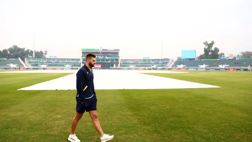 ચેમ્પિયન્સ ટ્રોફી : ઓસ્ટ્રેલિયા વિ દક્ષિણ આફ્રિકાની મેચ રદ થતા સેમિ ફાઇનલની રેસ રસપ્રદ બની, આવું છે ગ્રુપ B નું સમીકરણ ચેમ્પિયન્સ ટ્રોફી : ઓસ્ટ્રેલિયા વિ દક્ષિણ આફ્રિકાની મેચ રદ થતા સેમિ ફાઇનલની રેસ રસપ્રદ બની, આવું છે ગ્રુપ B નું સમીકરણ