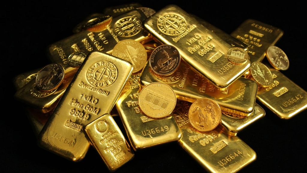 Gold Investment Tips: સોવરિન ગોલ્ડ બોન્ડ બંધ, હવે સોનામાં રોકાણ માટે Gold ETF કે ગોલ્ડ મ્યુચ્યુઅલ ફંડ કઇ યોજના શ્રેષ્ઠ