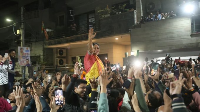 માર્ચ 2023ના આદેશ મુજબ દિલ્હીના મુખ્યમંત્રીને દર મહિને તગડો પગાર મળે છે. મુખ્યમંત્રીની બેઝિક સેલેરી 60,000 રૂપિયા હોય છે. (Express Photo By Gajendra Yadav)