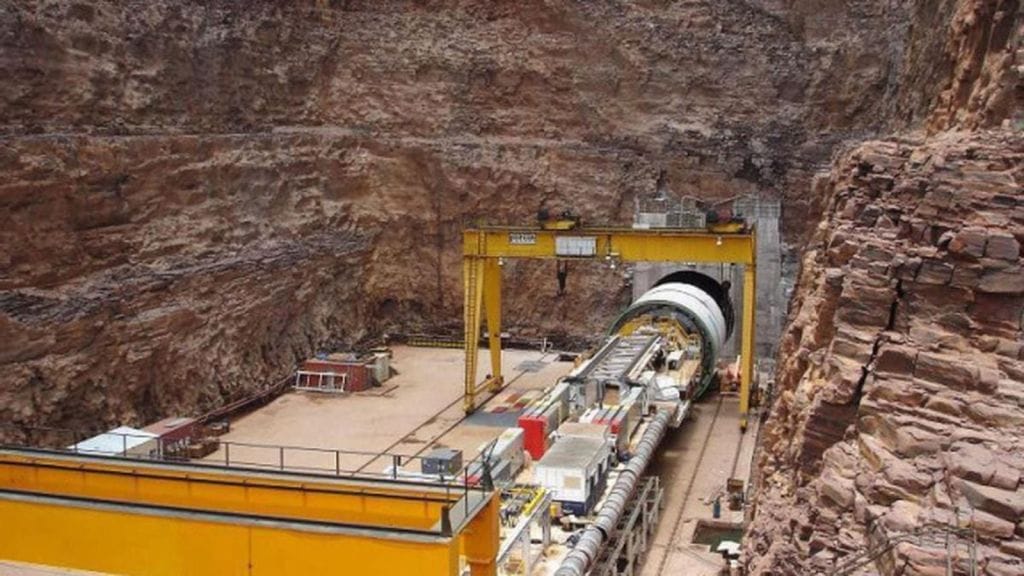 Telangana SLBC Tunnel: તેલંગાણાની SLBC ટનલમાં ફસાયેલા 8 કર્મચારીને બચાવવા રેસ્ક્યુ ઓપરેશન ચાલુ