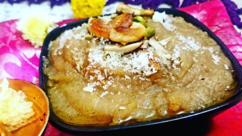 મહાશિવરાત્રી ઉપવાસમાં બનાવો શિંગોડા ના લોટ નો શીરો, માત્ર 10 મિનિટ માં બની જશે મહાશિવરાત્રી ઉપવાસમાં બનાવો શિંગોડા ના લોટ નો શીરો, માત્ર 10 મિનિટ માં બની જશે