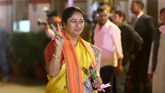 રેખા ગુપ્તા હરિયાણાના જુલાનાના છે પરંતુ જ્યારે તે બે વર્ષની હતી, ત્યારે તેના પતિની બદલી દિલ્હી થઈ ગઈ ત્યારબાદ તેમનો પરિવાર ત્યાં શિફ્ટ થઈ ગયો. (Express Photo by Gajendra Yadav)