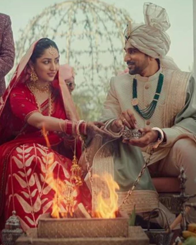 <strong>ધૂમ ધામ :</strong> રોમેન્ટિક, એક્શન અને કોમેડી ફિલ્મ ધૂમ ધામ આ યાદીમાં છઠ્ઠા સ્થાને છે. ફિલ્મમાં યામી ગૌતમ અને પ્રતીક ગાંધી મહત્વપૂર્ણ ભૂમિકામાં છે.