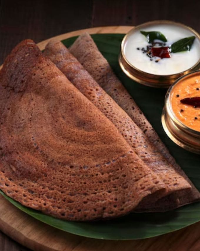 <strong>રોગપ્રતિકારક શક્તિ વધે</strong> : રાગીમાં ઘણા પ્રકારના એન્ટીઑકિસડન્ટ અને એમિનો એસિડ જોવા મળે છે, જે શરીરની રોગપ્રતિકારક શક્તિ વધારે છે. આ શરીરને રોગો સામે લડવામાં મદદ કરે છે અને તમે લાંબા સમય સુધી સ્વસ્થ રહેશો.