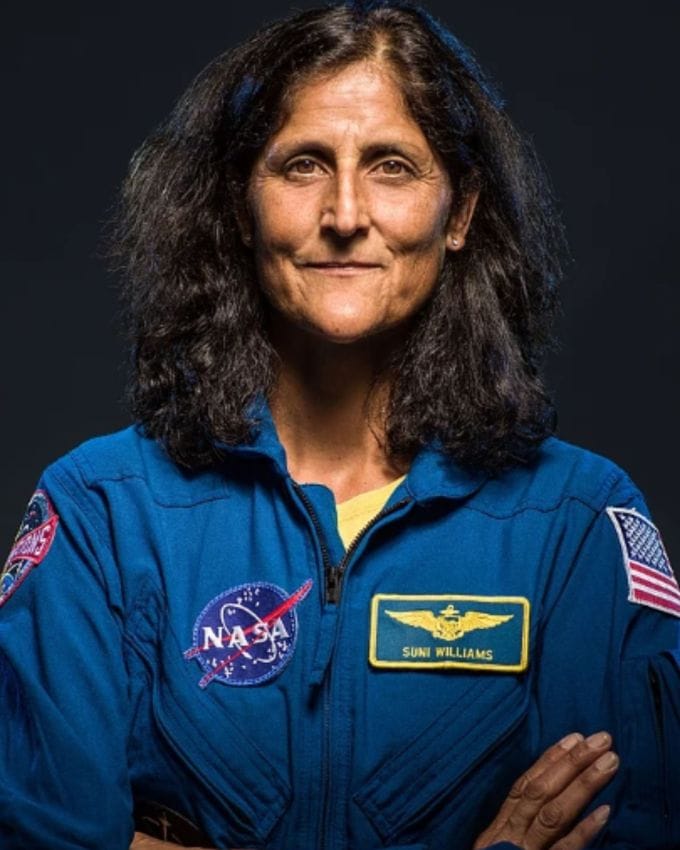 <a href="https://gujarati.indianexpress.com/news/sunita-williams-return-what-sunita-williams-and-butch-wilmore-did-in-space-for-9-months-ap/358837/" data-type="URL" data-id="https://gujarati.indianexpress.com/news/sunita-williams-return-what-sunita-williams-and-butch-wilmore-did-in-space-for-9-months-ap/358837/">સુનિતા વિલિયમ્સ</a> એક ભારતીય-અમેરિકન અવકાશયાત્રી છે. અવકાશમાં રહેવું શારીરિક રીતે ખૂબ જ પડકારજનક છે. ચાલો જાણીએ કે સુનિતા વિલિયમ્સ અને તેમના સાથીઓએ અવકાશમાં રહીને કઈ સમસ્યાઓનો સામનો કરવો પડ્યો અને અવકાશમાં પોતાને જીવંત રાખવા માટે તેમણે શું ખાધું.
