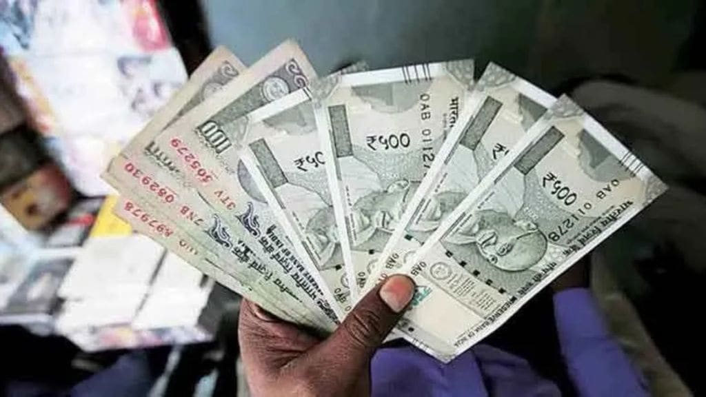 8th Pay Commission : આઠમું વેતન પંચમાં સરકારી કર્મચારીનો પગાર અને પેન્શન કેટલો વધશે? ફિટમેન્ટ ફેક્ટર કેટલો હશે? 8th Pay Commission : આઠમું વેતન પંચમાં સરકારી કર્મચારીનો પગાર અને પેન્શન કેટલો વધશે? ફિટમેન્ટ ફેક્ટર કેટલો હશે?