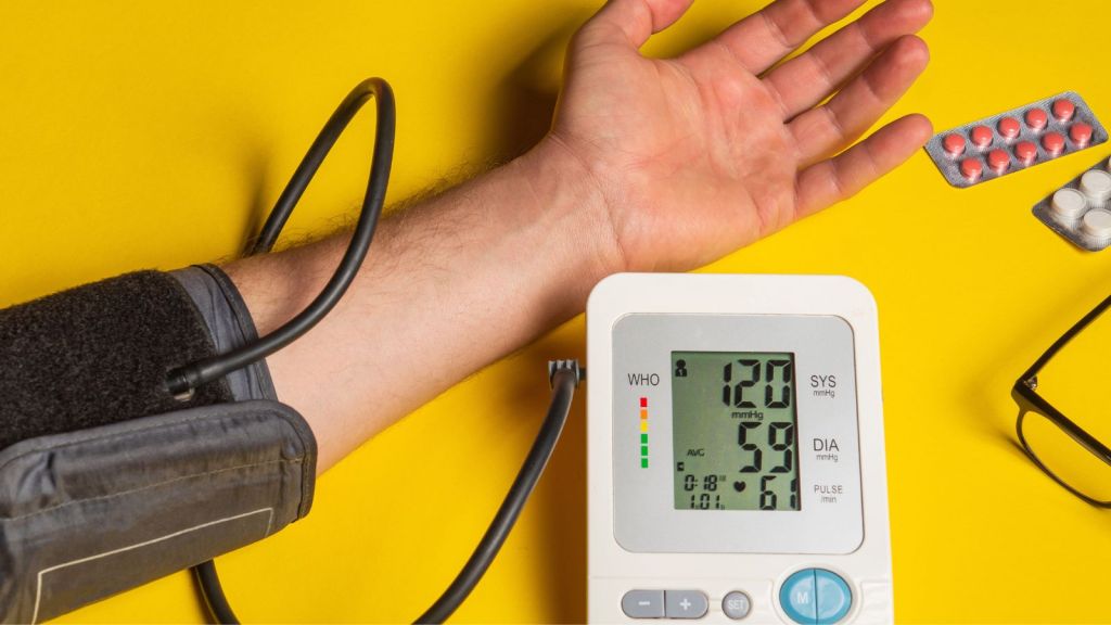 Blood Pressure | બ્લડ પ્રેશર કંટ્રોલ કરવાની ટિપ્સ વાયરલ થઇ, શું તે અસરકારક છે?