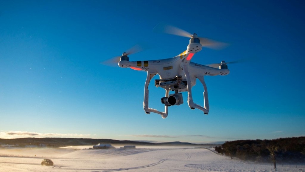 પાકિસ્તાની હુમલા વચ્ચે કચ્છમાં UAV/ડ્રોન ઉડાડવા પર પ્રતિબંધ, સરકારી આદેશ જારી પાકિસ્તાની હુમલા વચ્ચે કચ્છમાં UAV/ડ્રોન ઉડાડવા પર પ્રતિબંધ, સરકારી આદેશ જારી