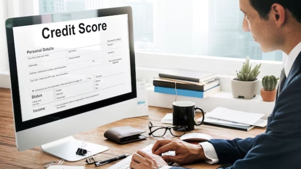 Credit Score : ક્રેડિટ સ્કોર કેવી રીતે બને છે? બેંકો ડેટા ક્યાંથી મેળવે છે?