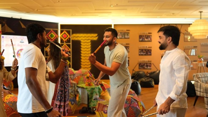 ગુજરાતની ટીમ આઈપીએલ 2025માં 9 મેચ રમ્યું છે. જેમાં 6 મેચમાં વિજય મેળવ્યો છે અને 3 મેચમાં પરાજય થયો છે. તે 12 પોઇન્ટ સાથે પોઇન્ટ ટેબલમાં ચોથા સ્થાને છે.(તસવીર -ગુજરાત ટાઇટન્સ)