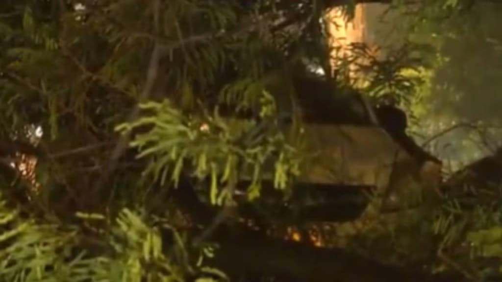 Today News updates : દિલ્હી-એનસીઆરમાં હવામાનમાં અચાનક પલટો, વાવાઝોડા સાથે વરસાદ Today News updates : દિલ્હી-એનસીઆરમાં હવામાનમાં અચાનક પલટો, વાવાઝોડા સાથે વરસાદ