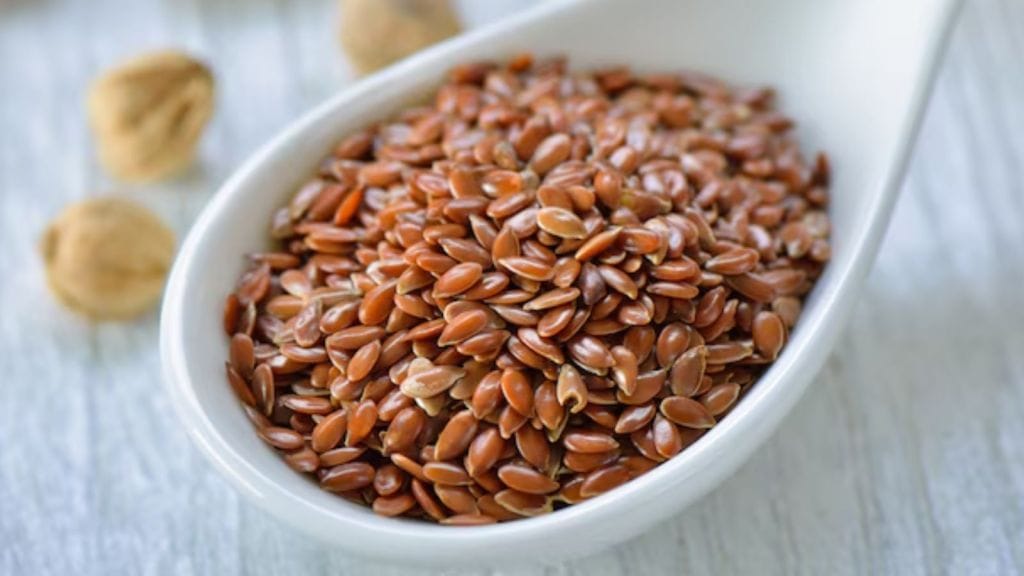 ખાલી પેટ પલાળેલ અળસી બીજ ખાવાના ફાયદા
