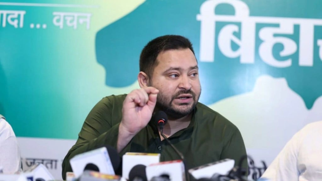 મોટા ભાઈ તેજ પ્રતાપને પાર્ટીમાંથી હાંકી કઢયા, તેજસ્વીએ કહ્યું- તે પુખ્ત છે, તે કોઈને કંઈ પૂંછતા નથી મોટા ભાઈ તેજ પ્રતાપને પાર્ટીમાંથી હાંકી કઢયા, તેજસ્વીએ કહ્યું- તે પુખ્ત છે, તે કોઈને કંઈ પૂંછતા નથી