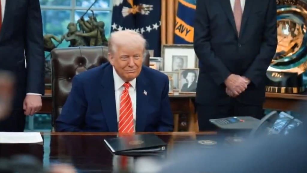 ‘મેં મધ્યસ્થતા નહીં માત્ર મદદ કરી…’, ભારત-પાકિસ્તાન સીઝફાયર વાળા નિવેદનથી ટ્રમ્પે પલટી મારી ‘મેં મધ્યસ્થતા નહીં માત્ર મદદ કરી…’, ભારત-પાકિસ્તાન સીઝફાયર વાળા નિવેદનથી ટ્રમ્પે પલટી મારી