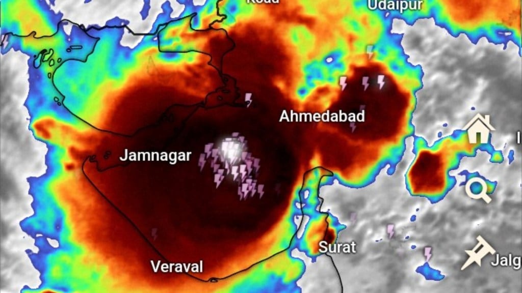 આગામી 3 દિવસ ગુજરાતમાં ભારેથી અતિભારે વરસાદની આગાહી, રાજ્ય સરકારે જિલ્લા કલેક્ટર્સને આપ્યો આદેશ આગામી 3 દિવસ ગુજરાતમાં ભારેથી અતિભારે વરસાદની આગાહી, રાજ્ય સરકારે જિલ્લા કલેક્ટર્સને આપ્યો આદેશ