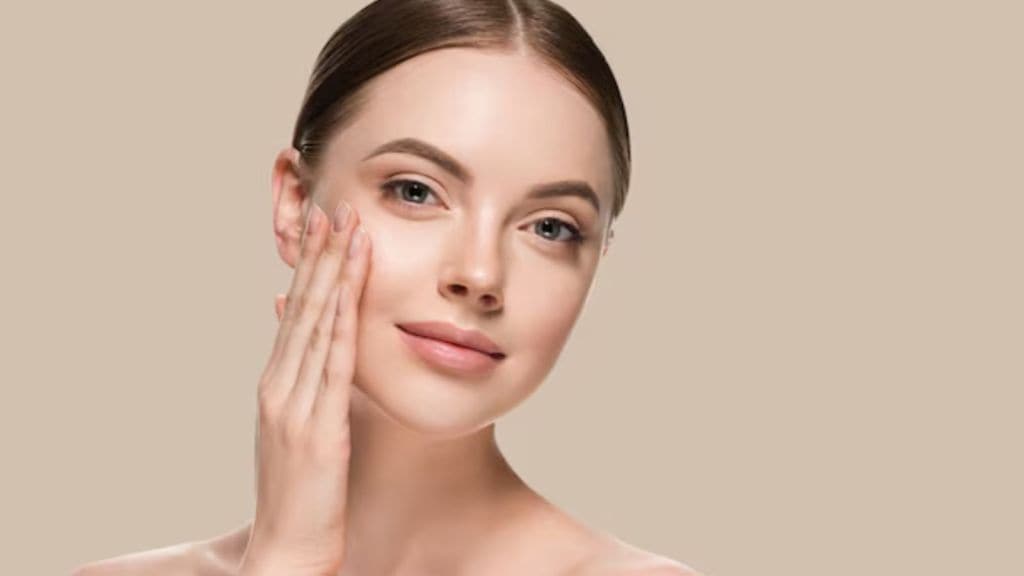 ચોમાસામાં ભેજના લીધે સ્કિનની સમસ્યા થઇ છે? આ સ્કિન કેર ટિપ્સ અજમાવો ચોમાસામાં ભેજના લીધે સ્કિનની સમસ્યા થઇ છે? આ સ્કિન કેર ટિપ્સ અજમાવો