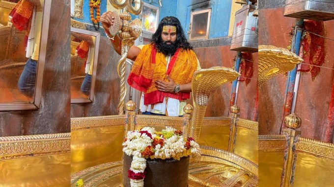 મહારાજજીએ કહ્યું, “આ જીવનનો સાર છે. તમે દેશનું પ્રતીક છો. અમે ઈચ્છીએ છીએ કે તમે આપણા દેશનું નામ શક્ય તેટલું પ્રકાશિત કરો. ભારતની બાજી તમારા પર છે અને તમારી જીત આપણા સમગ્ર દેશની જીત છે. જો તમને લાગે કે હવે તમારે વિશ્વની રમતગમતથી આગળ વધવું પડશે, તો આનંદથી ભજન ગાઓ અને તમારું જીવન ભગવાનને સમર્પિત કરો.” (Photo Source: Rinku Rajput/Facebook)