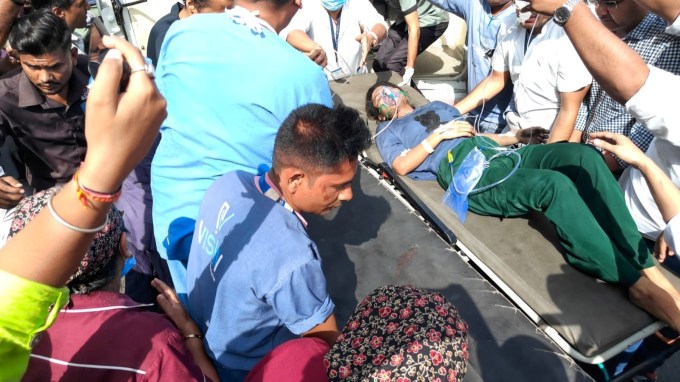 અમદાવાદથી લંડન જઈ રહેલા એર ઇન્ડિયાના વિમાને ગુરુવારે બપોરે 1:38 વાગ્યે ઉડાન ભરી હતી. એર ઇન્ડિયાના જણાવ્યા અનુસાર, આ બોઇંગ 787-8 મોડેલના વિમાનમાં 242 મુસાફરો અને ક્રૂ સભ્યો હતા. જેમાંથી 169 ભારતીય નાગરિકો છે. (તસવીર: સોશિયલ મીડિયા)