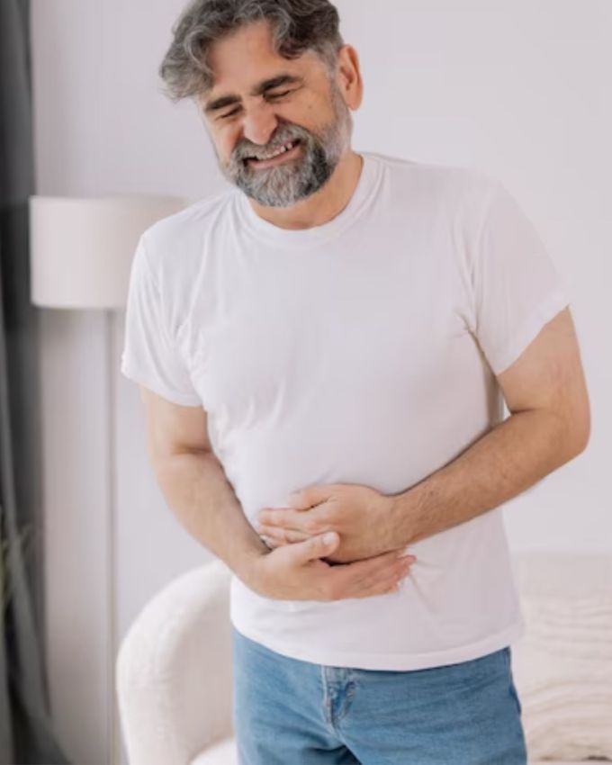 <strong>પિત્તાશયની પથરીનો ઉપચાર :</strong> જો પથરી નાની હોય અને કોઈ લક્ષણો ન આપતી હોય, તો દવા વડે તેને ઓગાળવાનો પ્રયાસ કરી શકાય છે, પરંતુ આ પદ્ધતિ ખૂબ જ ધીમે ધીમે કામ કરે છે અને સફળતાની ખાતરી નથી.