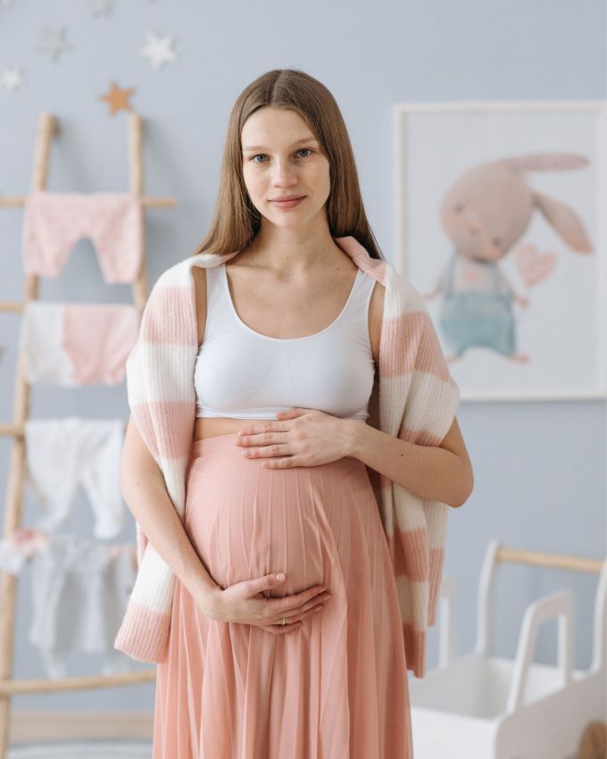 સગર્ભા સ્ત્રીઓ અને વધુ પડતા પિત્તવાળા લોકોએ ડૉક્ટરની સલાહ લીધા પછી શેકેલા આદુનું સેવન કરવું જોઈએ. ખાલી પેટે વધુ માત્રામાં શેકેલા આદુનું સેવન ન કરો, નહીં તો પેટમાં બળતરા થઈ શકે છે.