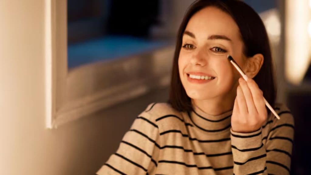 Makeup Tips | જન્માષ્ટમી પર કરો માત્ર 10 મિનિટમાં પાર્લર જેવો મેકઅપ, આ ટિપ્સ અનુસરો