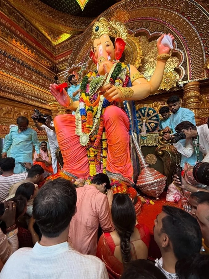 વર્કફ્રન્ટ વિશે વાત કરીએ તો, 'પરમ સુંદરી' પછી, જાહ્નવી 'સની સંસ્કારી કી તુલસી કુમારી' અને દક્ષિણ સુપરસ્ટાર રામ ચરણની ફિલ્મ 'પેડ્ડી'માં પણ જોવા મળશે. (Photo Source: @janhvikapoor/instagram)