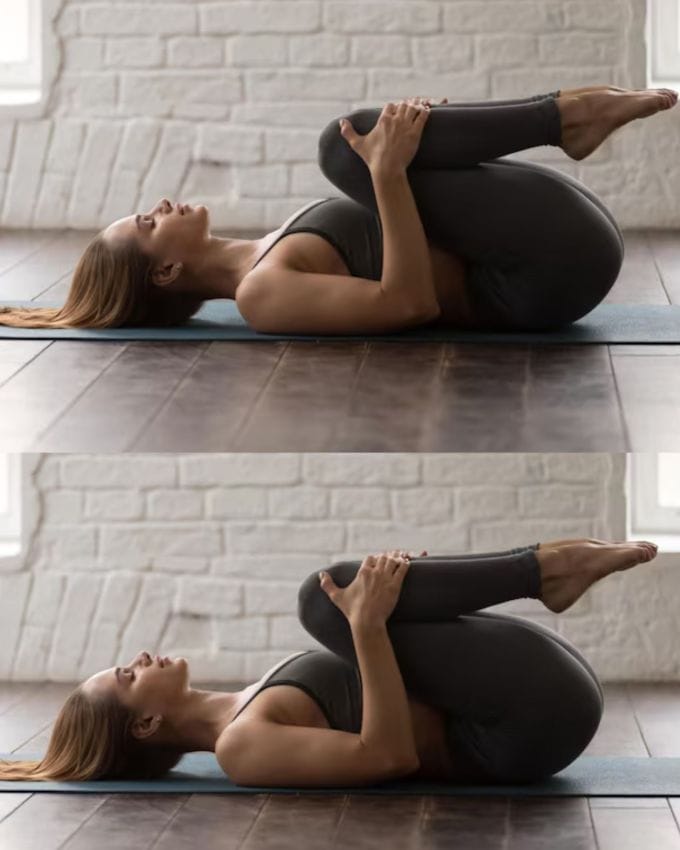 <strong>રક્ત પરિભ્રમણ:</strong> પવનમુક્તાસન કરવાથી શરીરમાં રક્ત પ્રવાહ યોગ્ય રીતે કાર્ય કરે છે. ખાસ કરીને પગમાં રક્ત પરિભ્રમણ યોગ્ય રહે છે. આ ઉપરાંત તમે પગના દુખાવામાં પણ રાહત મેળવી શકો છો. તે કમરના દુખાવા માટે અસરકારક છે, જે લોકોને કમરનો દુખાવો અથવા જડતાની સમસ્યા હોય છે તેઓ આ આસન દ્વારા રાહત મેળવી શકે છે.