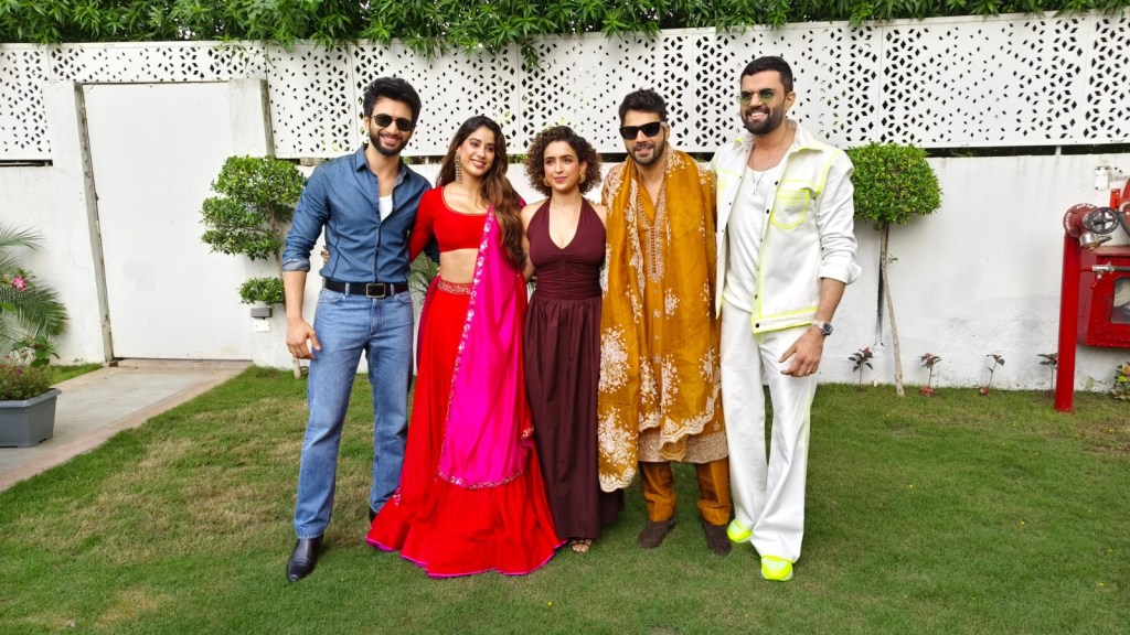 VIDEO: નવરાત્રી દરમિયાન વરુણ ધવન અને જાહ્નવી કપૂર અમદાવાદના મહેમાન બન્યા, ગરબાની પણ રમઝટ માણી