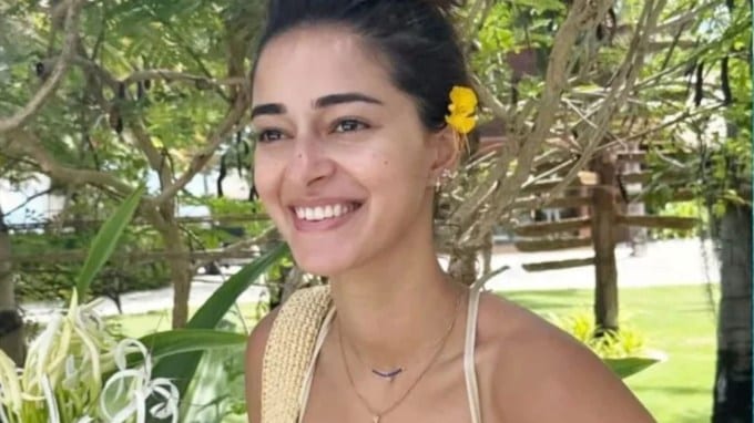 પ્રશંસકો માલદીવમાં અનન્યા પાંડેના ફોટા ખૂબ જ પસંદ કરી રહ્યા છે. (Photo: Ananya Panday/Instagram)