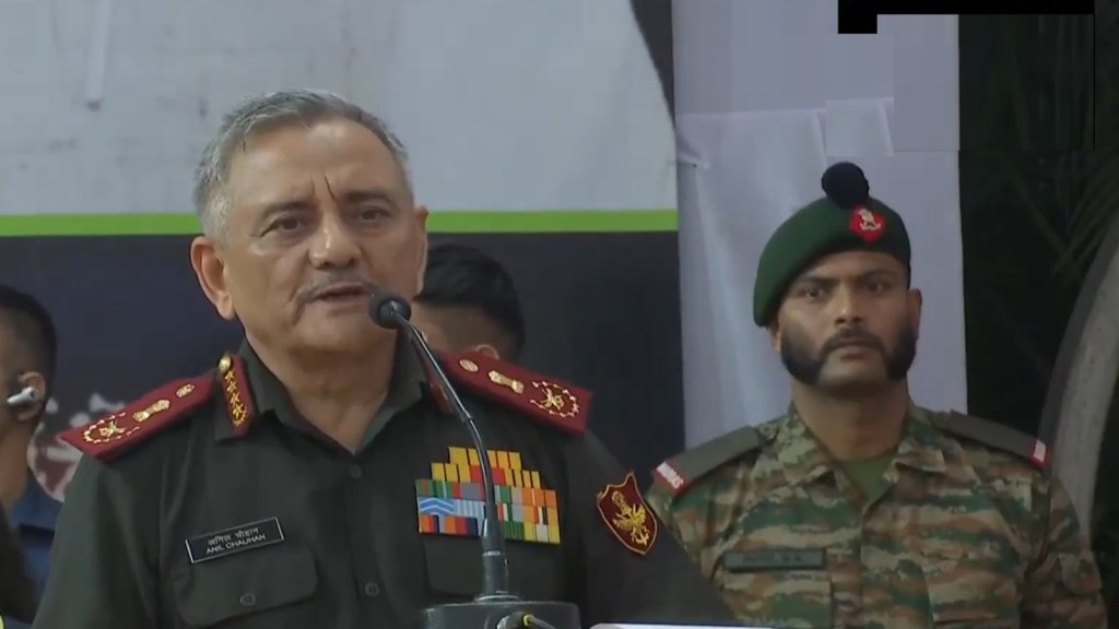 નમાજીયોને બચાવવા… સીડીએસ ચૌહાણ પાસેથી જાણો કે ઓપરેશન સિંદૂર રાત્રે 1:30 વાગ્યે કેમ હાથ ધરવામાં આવ્યું