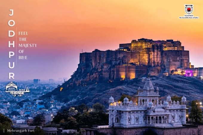 <strong>Jodhpur Trip : જોધપુર પ્રવાસ</strong><br>જોધપુર રાજસ્થાનનું એક ઐતિહાસક શહેર છે. જોધપુરમાં ઘર મકાનો વાદળી રંગથી રંગવામાં આવે છે, આથી તેને બ્લુ સિટી કહેવાય છે. વાસ્તુકલા અને ઇતિહાસ પ્રેમીઓ માટે જોધપુર ખરેખર જોવાલાયક સ્થળ છે. મહેરાનગઢ કિલ્લો, ઉમેદ ભવન પેલેસ, મંડોર ગાર્ડન્સ, કલ્યાણ તળાવ, સરદાર સમંદ તળાવ, જસવંત થાડા અને મસુરિયા હિલ્સ જોધપુરના પ્રખ્યાત જોવાલાયક સ્થળો છે. (Photo: Rajasthan Tourism)