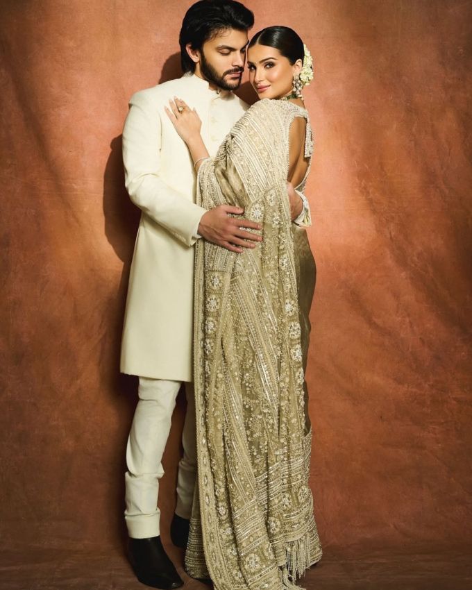 જોકે, બંનેમાંથી કોઈએ ક્યારેય ખુલ્લેઆમ એકબીજાનું નામ લીધું નથી, પરંતુ હવે ફરી એકવાર એવું લાગે છે કે બંને તેમના સંબંધોના સમાચારની પુષ્ટિ કરવાનો પ્રયાસ કરી રહ્યા છે. 