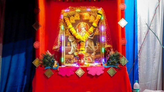 પરંતુ નવરાત્રી સમાપ્ત થયા પછી સૌથી મોટો પ્રશ્ન એ છે કે આ જવેરાનું શું કરવું? ચાલો નવરાત્રી પછી જવેરાના યોગ્ય ઉપયોગના ધાર્મિક અને વૈજ્ઞાનિક મહત્વ વિશે જાણીએ.(Photo Source: Unsplash)
