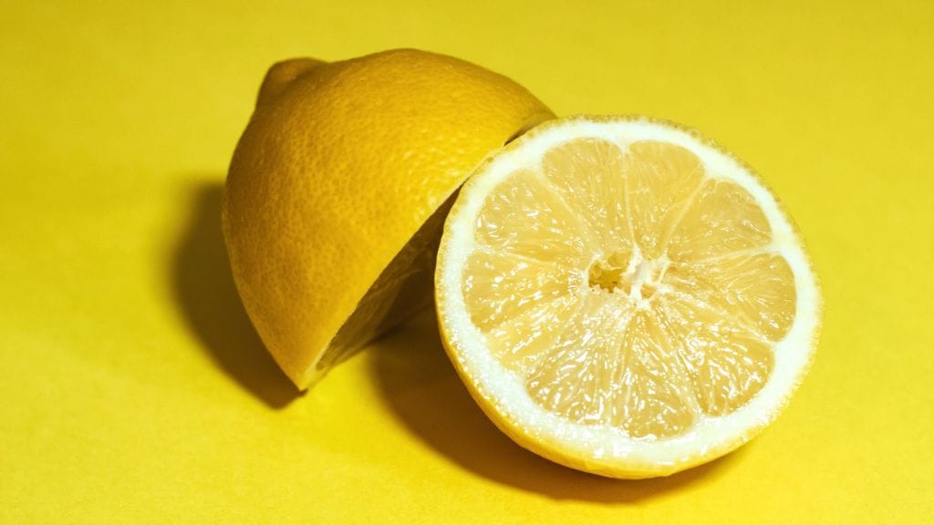 Lemon Peel | લીંબુની છાલ ફેંકશો નહિ, આ રીતે કરો ઉપયોગ