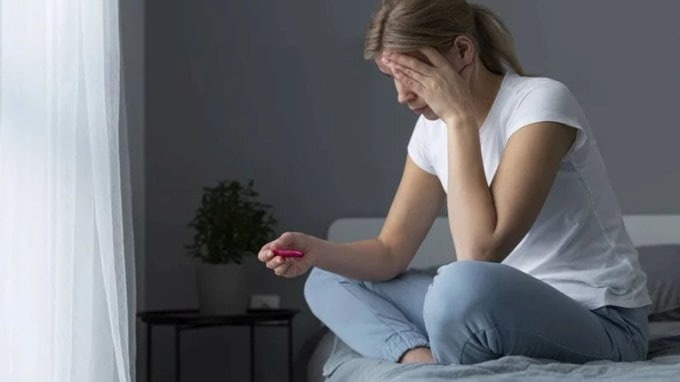 <strong>આયરન :</strong> સાબુદાણામાં સારી માત્રામાં આયર્ન હોય છે, જે લાલ રક્તકણોના નિર્માણમાં મદદ કરે છે. તે લોહીની ઉણપથી થનાર બીમારી એનિમિયામાં રાહત આપી શકે છે. (Photo: Freepik)