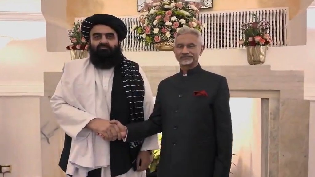 ચાર વર્ષ પછી કાબુલમાં ભારતીય દૂતાવાસ ફરી ખુલશે, એસ. જયશંકરે તાલિબાનના વિદેશ મંત્રીને માહિતી આપી ચાર વર્ષ પછી કાબુલમાં ભારતીય દૂતાવાસ ફરી ખુલશે, એસ. જયશંકરે તાલિબાનના વિદેશ મંત્રીને માહિતી આપી