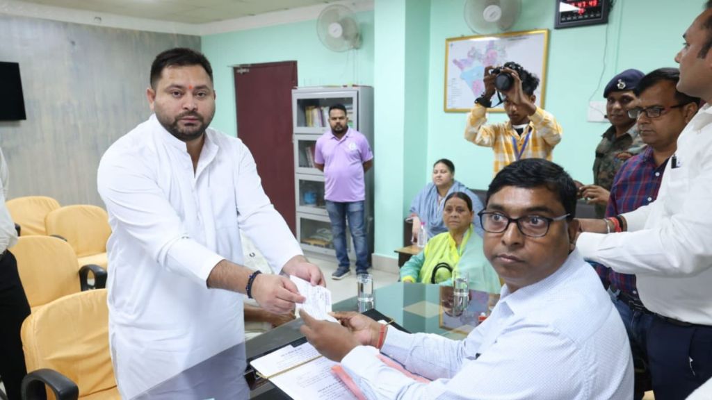 Tejashwi Yadav : તેજસ્વી યાદવ પાસે કેટલી સંપત્તિ છે? પત્ની અને પુત્ર પુત્રી પણ છે લખપતિ