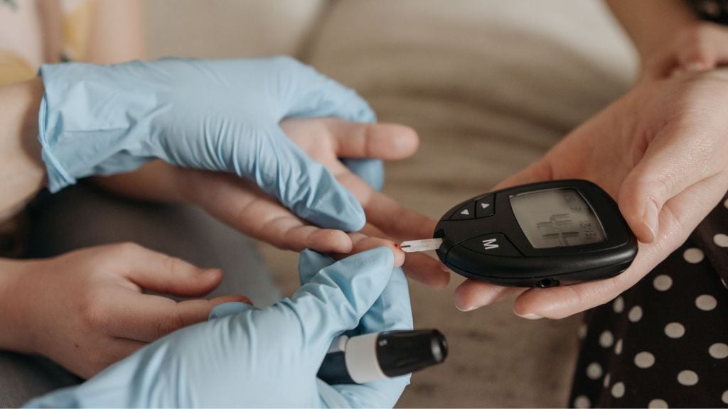 Diabetes | ડાયાબિટીસમાં બ્લડ સુગર લેવલ ઘટાડવાની સરળ ટિપ્સ