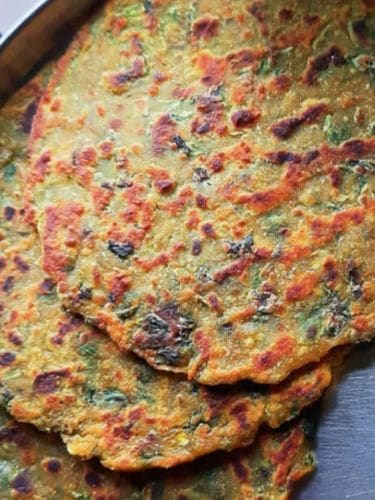 ઠંડીમાં બનાવો એકદમ પોચા મેથી પનીર થેપલા,જાણો ખાસ રેસીપી