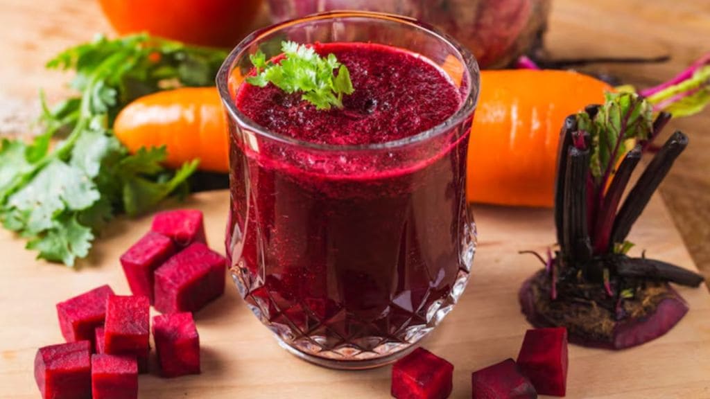 Amla Beetroot Carrot Juice benefits | 30 દિવસ સુધી ખાલી પેટે આમળા, બીટ અને ગાજરનો રસ શા માટે પીવો? Amla Beetroot Carrot Juice benefits | 30 દિવસ સુધી ખાલી પેટે આમળા, બીટ અને ગાજરનો રસ શા માટે પીવો?