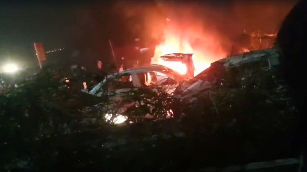 Delhi red fort Blast : દિલ્હીમાં લાલ કિલ્લા પાસે બ્લાસ્ટ, નવ લોકોના મોત, 24 ઇજાગ્રસ્ત