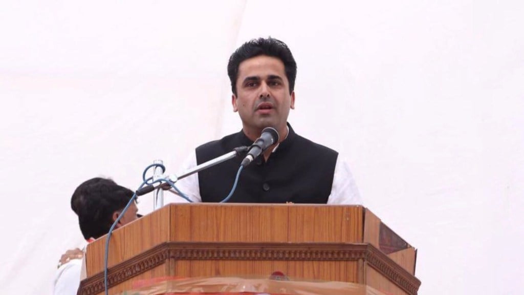 અહેમદ પટેલના પુત્ર ફૈઝલે કહ્યું – હું કોંગ્રેસ તોડીને અલગ ગ્રુપ બનાવવા માંગુ છું અહેમદ પટેલના પુત્ર ફૈઝલે કહ્યું – હું કોંગ્રેસ તોડીને અલગ ગ્રુપ બનાવવા માંગુ છું