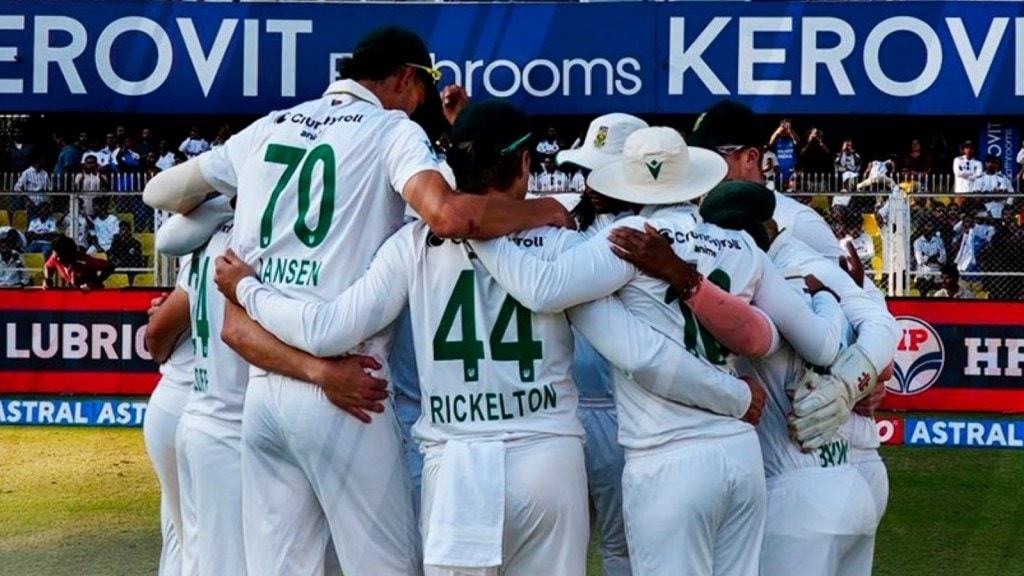 બીજી ટેસ્ટ : દક્ષિણ આફ્રિકાએ 549 રનનો ટાર્ગેટ આપીને ઇતિહાસ રચ્યો, ટીમ ઇન્ડિયા પર પરાજયનું સંકટ બીજી ટેસ્ટ : દક્ષિણ આફ્રિકાએ 549 રનનો ટાર્ગેટ આપીને ઇતિહાસ રચ્યો, ટીમ ઇન્ડિયા પર પરાજયનું સંકટ