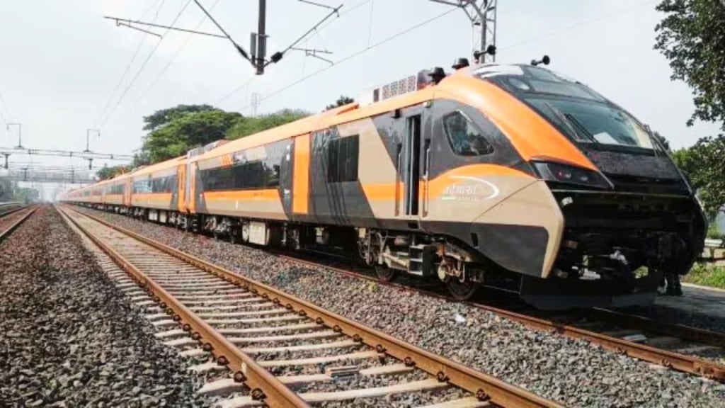 Vande Bharat Sleeper Train : વંદે ભારત સ્લીપર ટ્રેન 180 કિમીની ઝડપે દોડી, ટ્રાયલ રન પૂર્ણ, જાણો હવે આગળ શું?