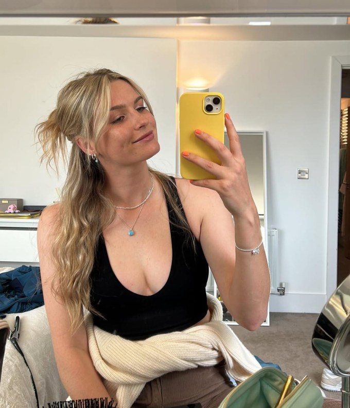 બેલના ઇન્સ્ટાગ્રામ પર 700,000 થી વધુ ફોલોઅર્સ છે, અને લોકો તેની સુંદરતાથી મોહિત છે. પોતાની ગતિ ઉપરાંત બેલ પોતાના દેખાવથી ચાહકોને પણ મોહિત કરે છે. (તસવીર: સોશિયલ મીડિયા)