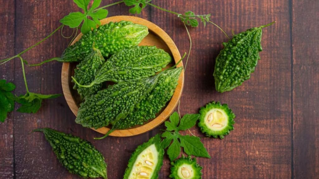 ભરેલા કારેલા શાક રેસીપી શિયાળો। bharela karela shaak recipe winter recipe in gujarati