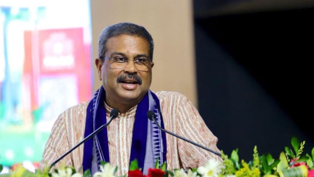 Bihar Election Result : ભાજપના નવા ‘ચાણક્ય’ ધર્મેન્દ્ર પ્રધાન, જ્યાં પણ જાય છે ત્યાં કમળ ખીલે છે Bihar Election Result : ભાજપના નવા ‘ચાણક્ય’ ધર્મેન્દ્ર પ્રધાન, જ્યાં પણ જાય છે ત્યાં કમળ ખીલે છે