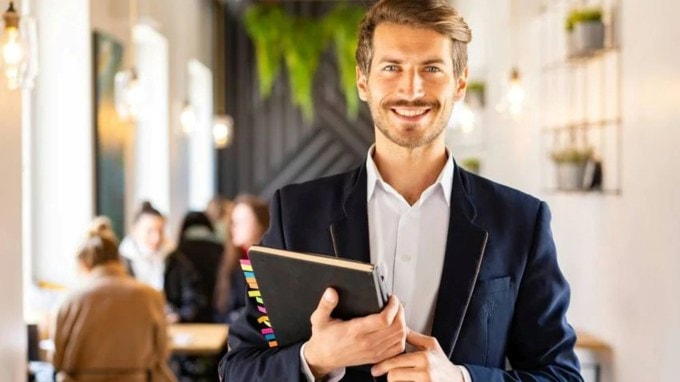 <strong>6- Diploma in Interior Design</strong><br>આજે ઘણા લોકો તેમના ઘરોને સજાવવા માટે ઈન્ટિરિયર ડિઝાઇનરોને રાખે છે. અન્ય ઘણા ક્ષેત્રોમાં ઈન્ટિરિયર ડિઝાઇનરોની પણ ખૂબ માંગ હોય છે. તમે કામ કરતી વખતે તમારું પોતાનું સાહસ પણ શરૂ કરી શકો છો. (Photo: Pexels)